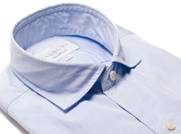 The Coleman Chambray collar